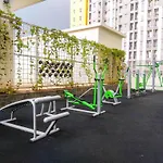 Cozy And Modern Studio At Springlake Summarecon Bekasi Apartment By Travelio