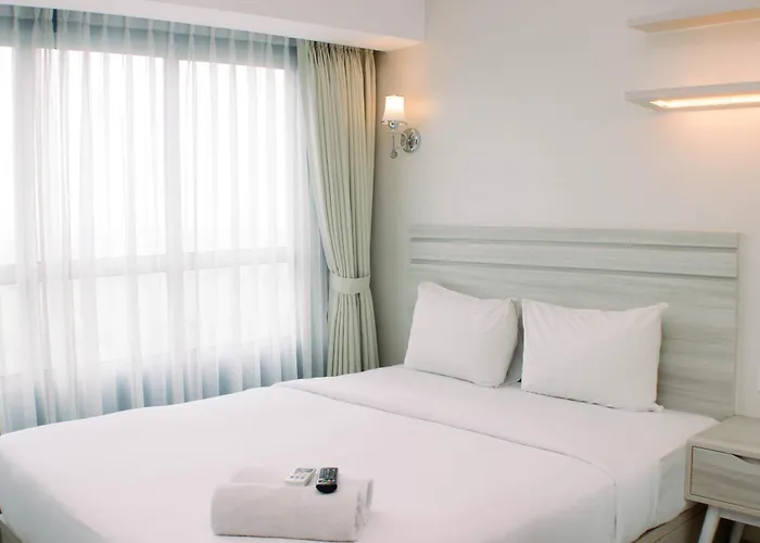 Cozy And Modern Studio At Springlake Summarecon Bekasi Apartment By Travelio