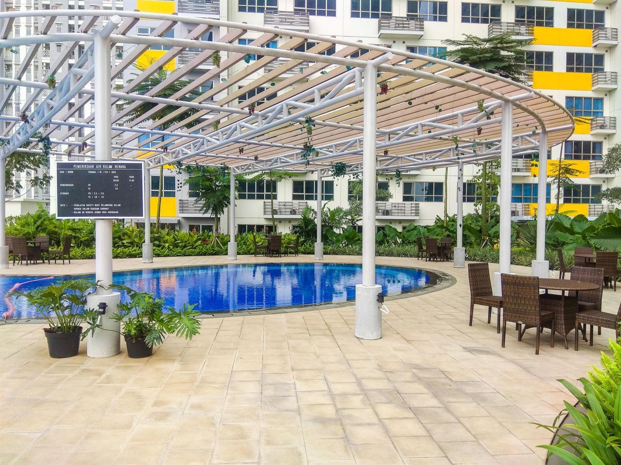Cozy And Modern At Springlake Summarecon By Travelio Bekasi