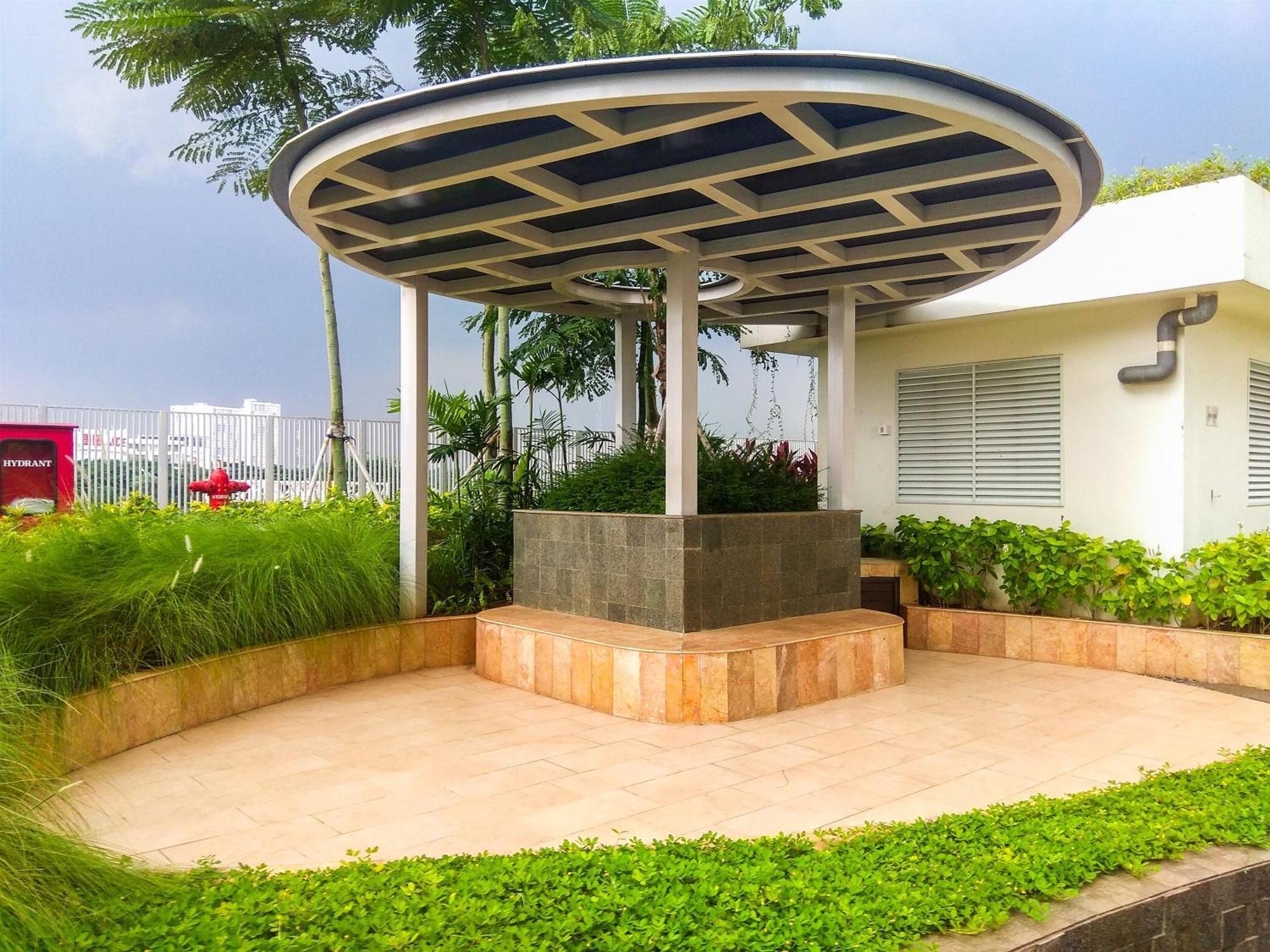 Cozy And Modern At Springlake Summarecon By Travelio * Bekasi